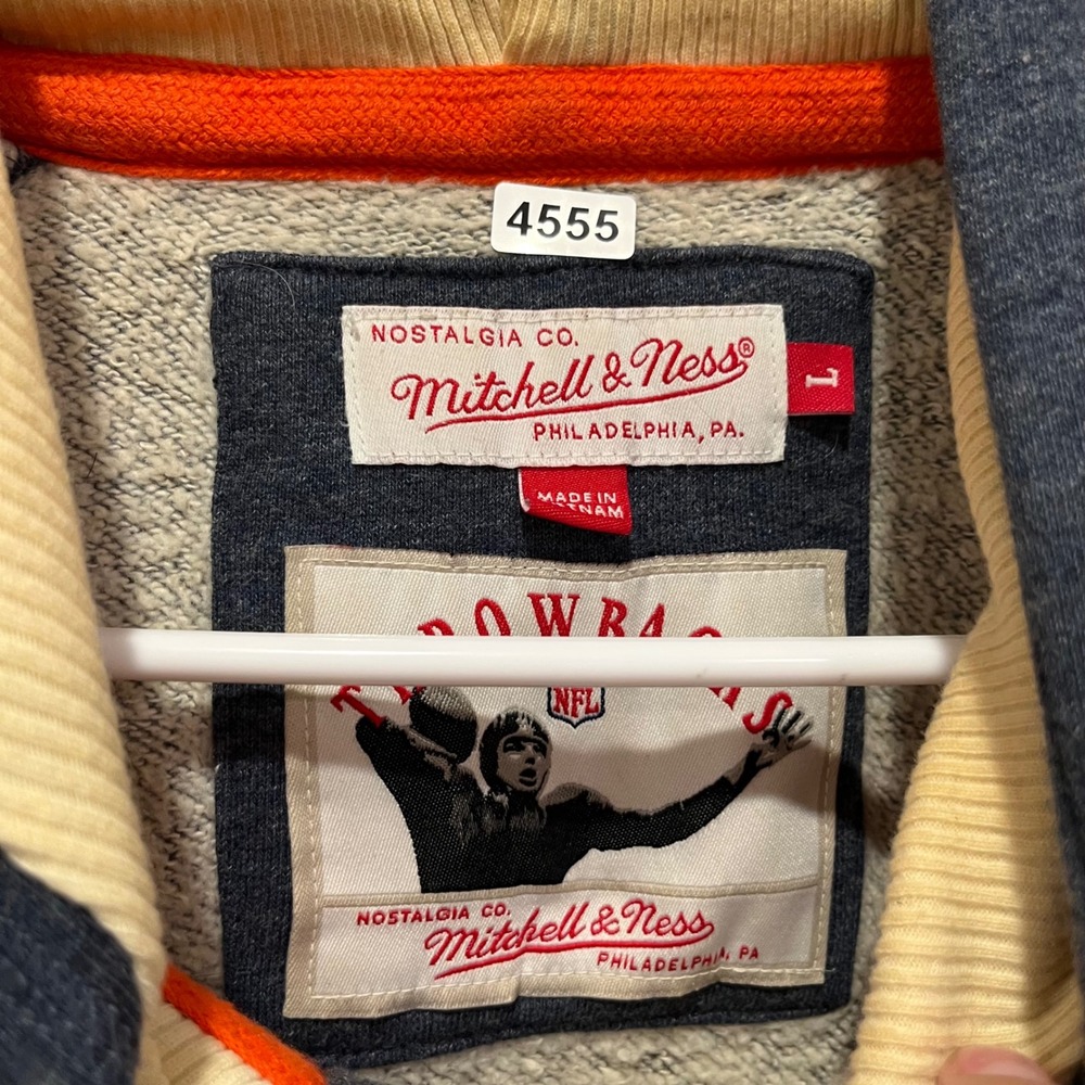 Mitchell & Ness Chicago Bears NFL Throwbacks Henley Hoodie Navy Blue Mens Large - Picture 2 of 8